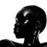 Alek Wek Naken