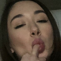 Alise Foxy Naken