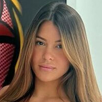 Andrea Malave Naken