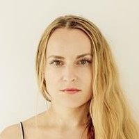 Anna Bergmann Naken