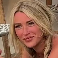 Annabella Sinclair Naken