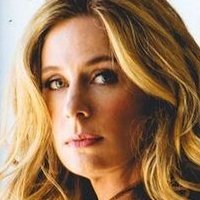 Anne Dudek Naken