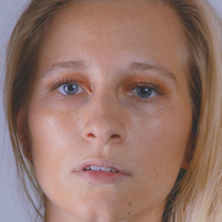 Annesophie Linn Naken
