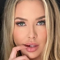 Antje Utgaard Naken
