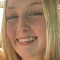 Anya Truax Naken