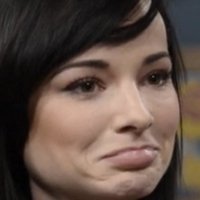 Ashley Rickards Naken