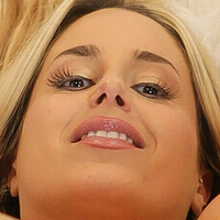 Ashleyniccoleyoga Naken