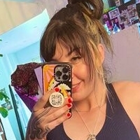 Aus Sarah Naken