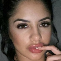 Badgaldripz Naken