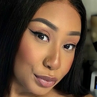 Barista Simone Naken