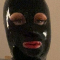 bee_the_rubber_doll Naken