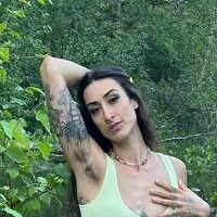 Bushy Bunnie Naken