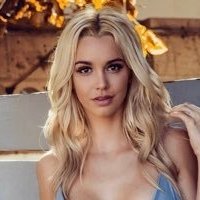 Caitlin Arnett Naken