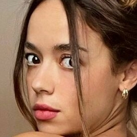Caroline.Gonewild Naken