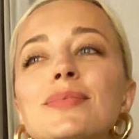 carolinevreeland Naken