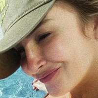 Claudia Leitte Naken