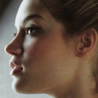 Claudia Udy Naken