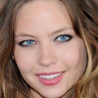 Daveigh Chase Naken