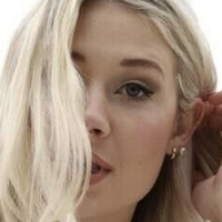 Delaney Lawrence Naken