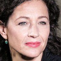 Delia Mayer Naken