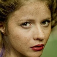 Ecem Uzun Naken