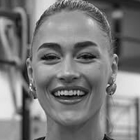 Eleni Frommann Naken