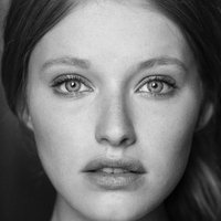 Ella-June Henrard Naken