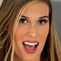 Ella Vatrap Naken