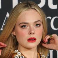 Elle Fanning Naken