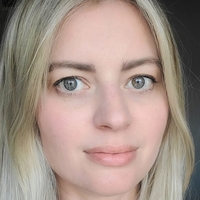 Elyse Willems Naken