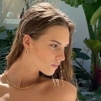 Emily Feld - Fakes Naken