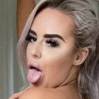 Emily James Ward Naken