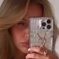 Emily Shak Naken