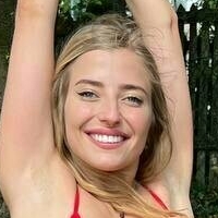 emily-smith Naken