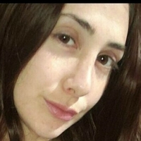 emilyali Naken