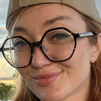 Emma Magnolia Naken