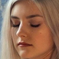 Eva Elfie Naken