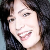 Fannie Brett Naken