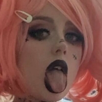 Gothwaifu Naken