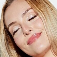 Grace Kinstler Naken
