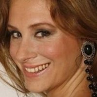Greta Risa Naken