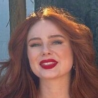 Hannah Laresa Smith Naken