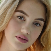 Hannah Lynn Naken