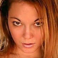 Jennifer Toof Naken