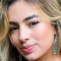 Julia Puzzuoli Naken