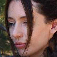Julia Rain Naken