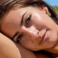 Karol Priscilla Naken