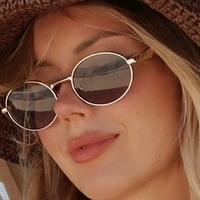 Karolina Malina Naken