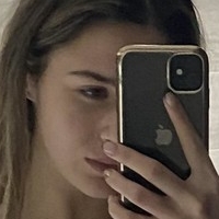 Kelly Aleman Naken