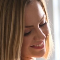 labolina Naken